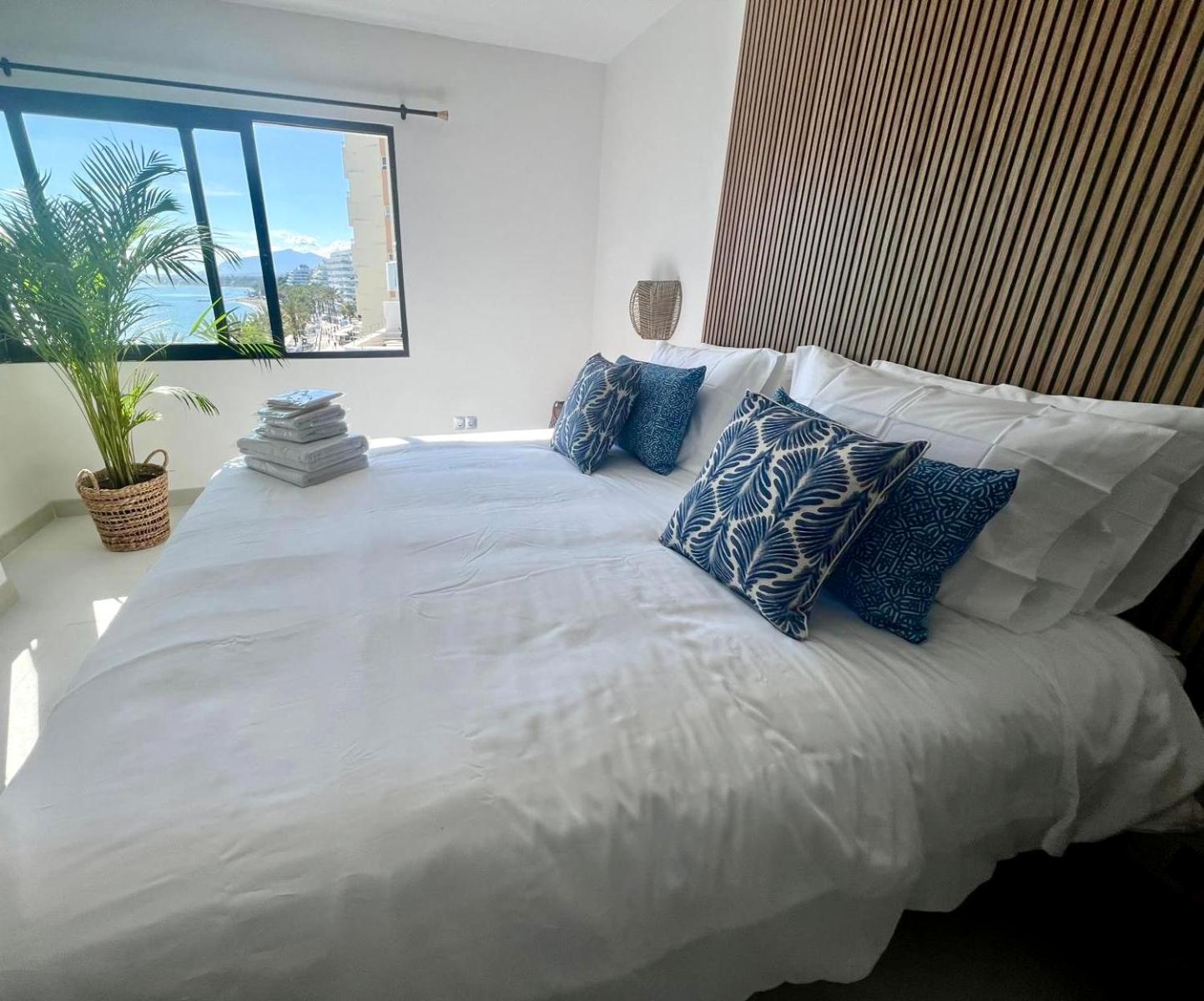 Marbella Beachfront Apartment Ngoại thất bức ảnh