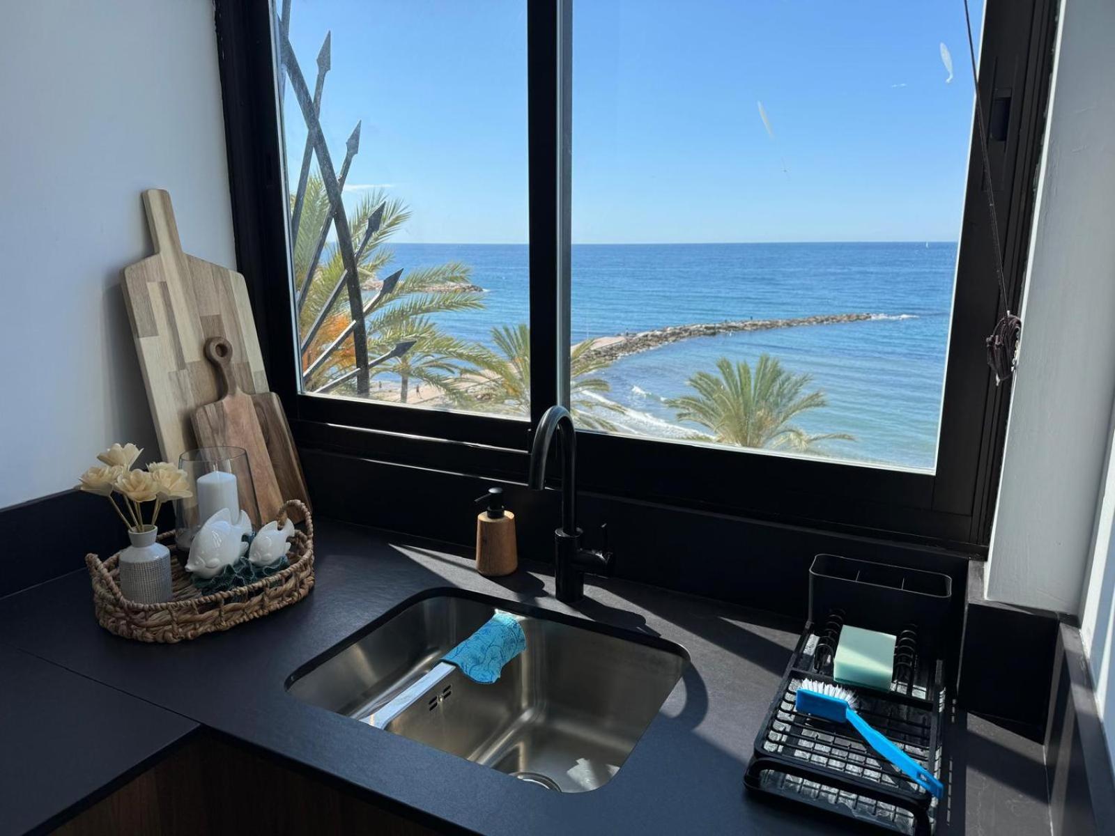 Marbella Beachfront Apartment Ngoại thất bức ảnh
